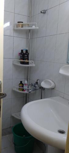 Asta room in Madinat Zayid