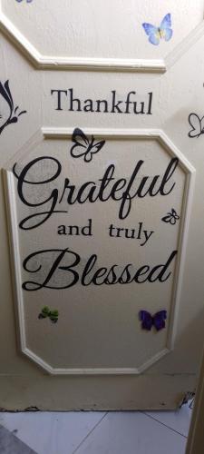 Asta room in Madinat Zayid