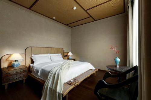 Double Room room in Chengdu Chuanjia Courtyard House