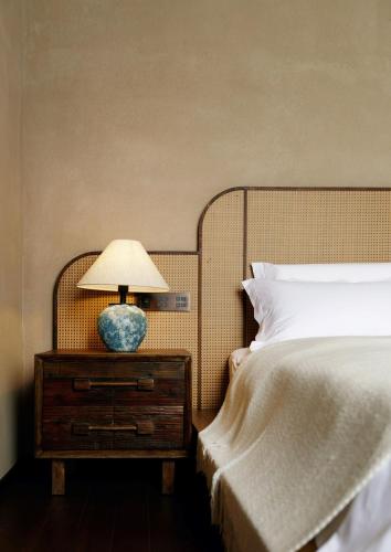 Double Room image 5