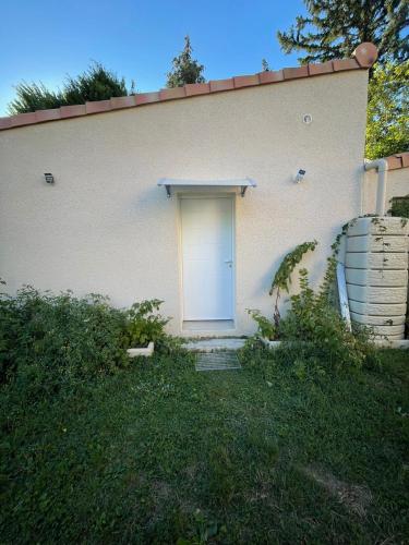 Exterior view, L'Hermier a Livron-sur-Drome in Livron-sur-Drome