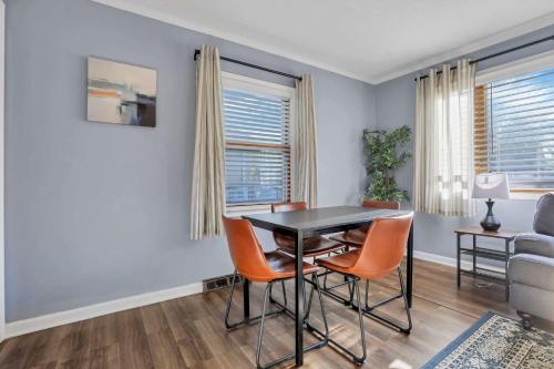 Housepitality - The Sunset House in Clintonville