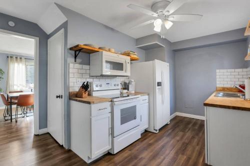 Housepitality - The Sunset House in Clintonville