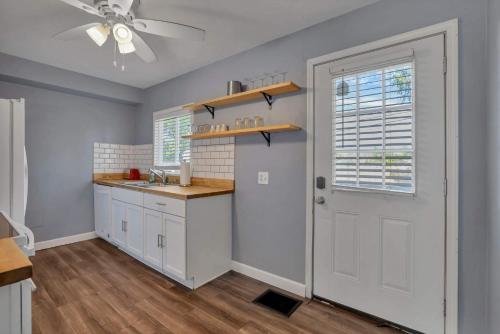 Housepitality - The Sunset House in Clintonville