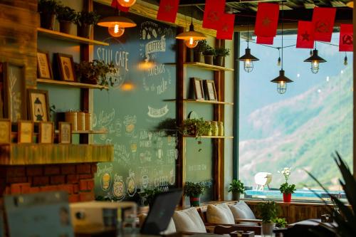 Still Cafe Home Kitchen - 레스토랑