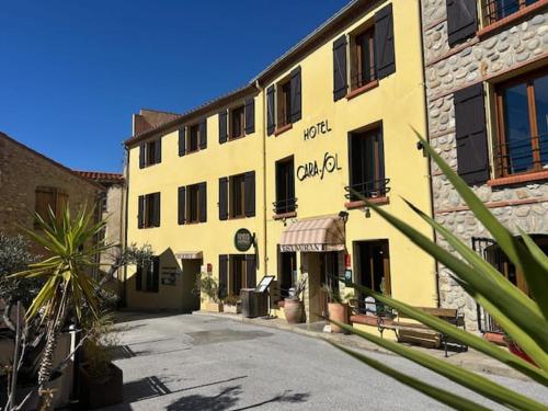 . Logis Hotel Restaurant Le Cara Sol