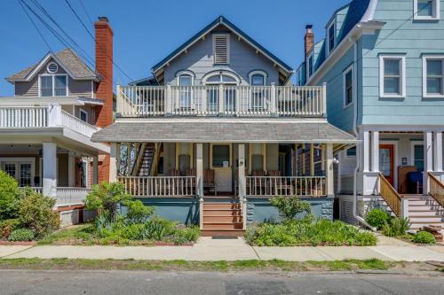 Walk to Beach & Dtwn: Apt in Ocean Grove in Neptune (NJ)