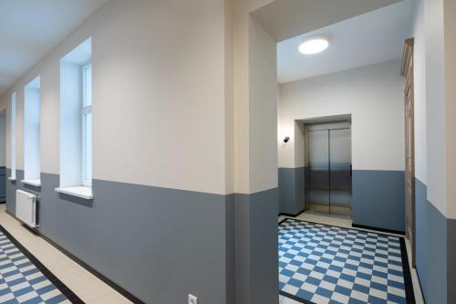 Bright & Modern Apartment in Historic Raina Blvd Building I Near Park & Old Town, Riga (fotografie 9)