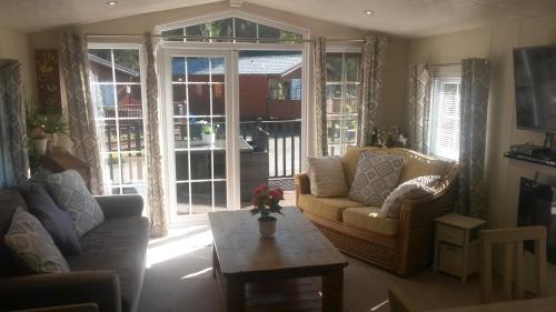 Jasper Lodge in Beautiful Glendevon Country Park Perthshire Scotland in 格倫德文