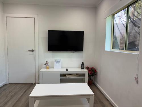 Sunflower Homes- Peace and Joy in Modbury