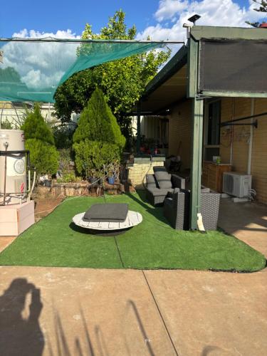 Sunflower Homes- Peace and Joy in Modbury