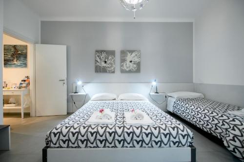 Deluxe Triple Room image 3