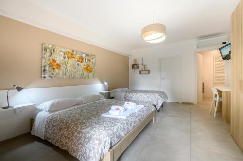 Comfort Triple Room image 7