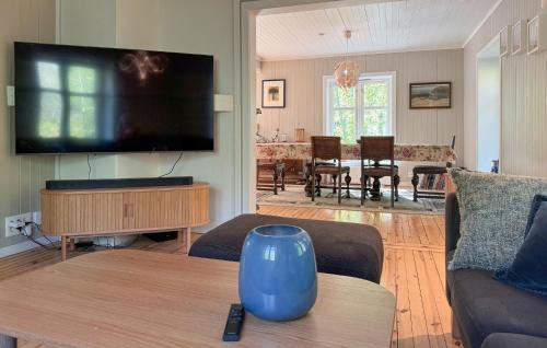 Lovely Home In Nordagutu With Wifi in Далє