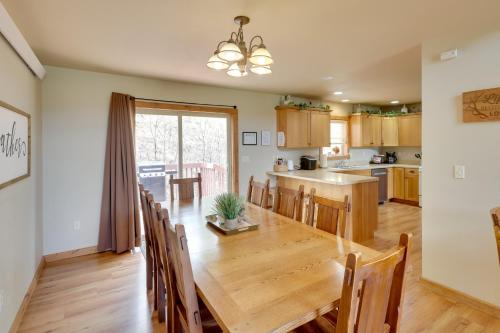 Cabin w/ On-Site Trails - 15 Miles to Mt Rushmore! in Tigerville (SD)