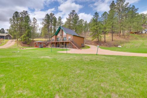 Cabin w/ On-Site Trails - 15 Miles to Mt Rushmore! in Tigerville (SD)