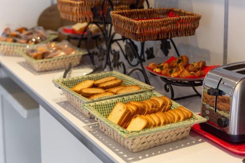 Ресторан, FASTHOTEL ROISSY CDG SUD - Claye Souilly in Клей-Суалі