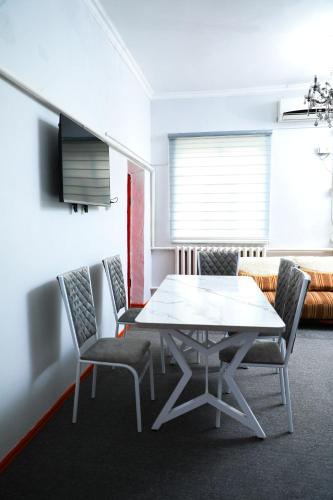 Dotări, Yassi HOSTEL in Turkistan