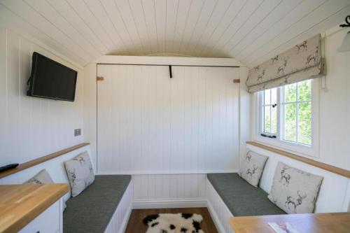 Зручності, Cabin for 2 with walks WiFi bat and restaurant in Форфар
