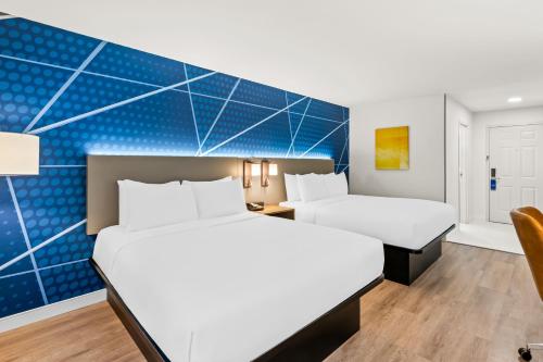 Ramada by Wyndham Salt Lake City - image 11