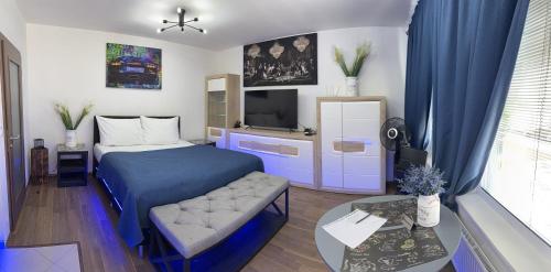 Apartment IRON CUBE in Prague 22