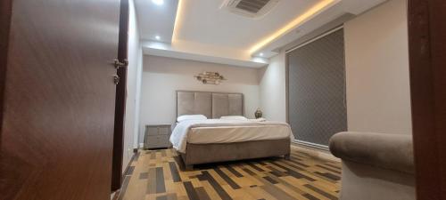 Standard Triple Room image 1