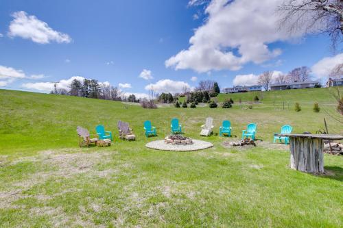 Pet Friendly Near Beach w/ Grill, Firepit, Games