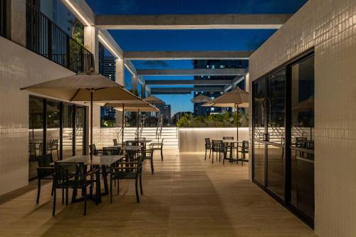 Úszómedence, Tolive Riverside HOUSI by Carpediem in Madalena