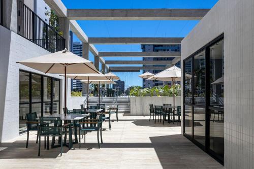 Úszómedence, Tolive Riverside HOUSI by Carpediem in Madalena