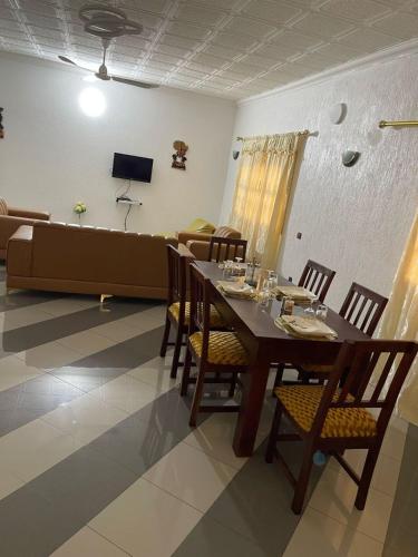 Three-Bedroom Apartment - High Floor image 7