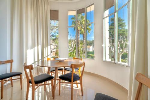 Facilities, Appartement unique - 6 personnes - Clim Terrasse Parking Plages in Agay