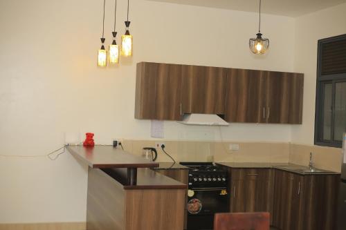 Bree's Lake Shore Apartment Entebbe in Lyamutundwe