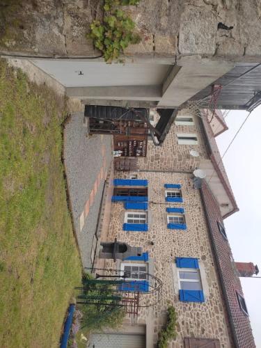 Maison Creusoise dans le village de Fontanières.