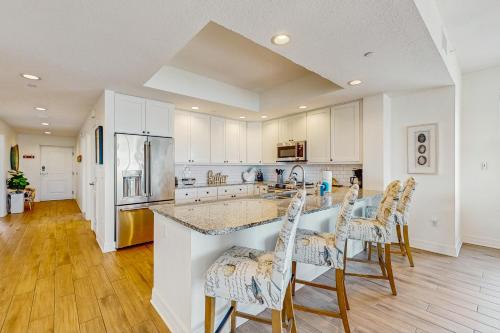 Dolphin's Cove - Clearwater Beach FL - image 39