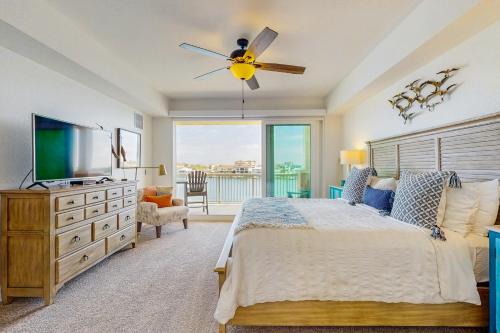 Dolphin's Cove - Clearwater Beach FL - image 26