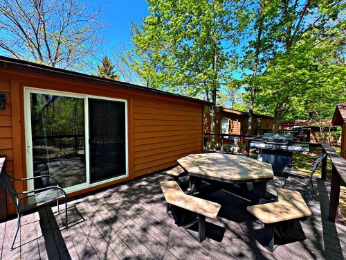 Island Club #106 in Put-in-Bay, USA