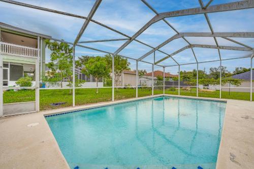 4 Mi to Southern Dunes Elegant Home with Lanai!