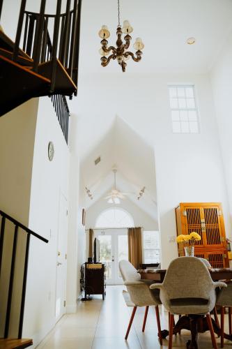 Shangri-La Boutique Bed & Breakfast in Grand Cayman