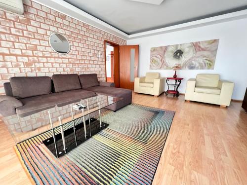 Coposu Residence Apartments - image 4