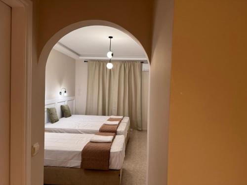 Bodini Apartments, Laganas