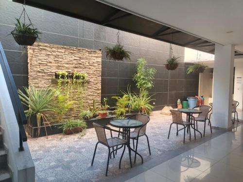Okawango Hotel in Girardot