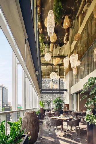 Restaurant, JW Marriott Hotel Guadalajara near Hospital Mexico Americano