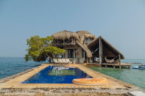 . Isla Kalua - Private Ocean Villa