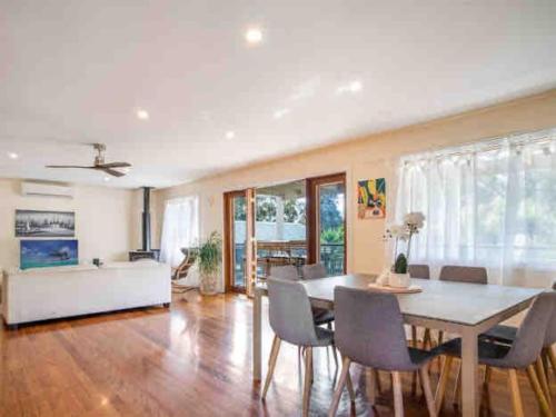 Panaromic Tree view Melbourne city in Kew