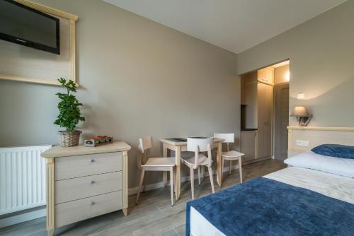 Triple Room with Balcony room in Farys