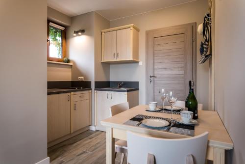 One-Bedroom Apartment with Balcony image 8