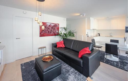 Two-Bedroom Apartment image 9