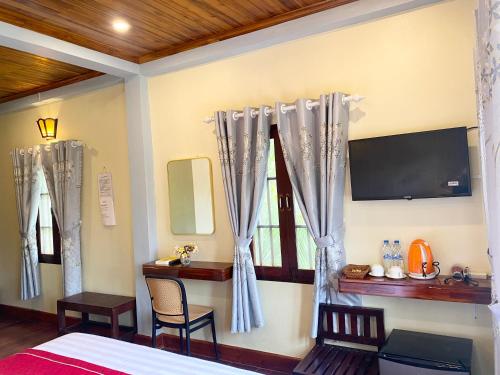 Superior Twin Room image 9