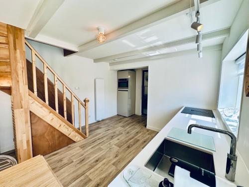 Kitchen, Havenhuis TEXEL, per week or weeks Saturday-Saturday in Oudeschild