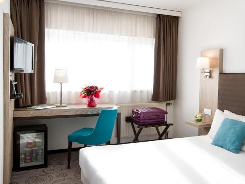 Guestroom, Hotel Lille Europe in Lille City Center